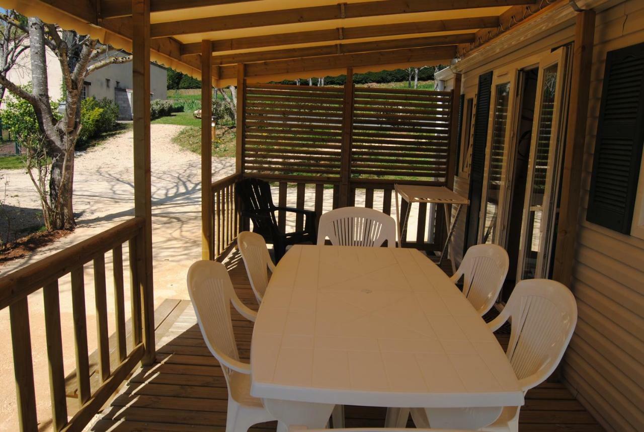 Mobilhome 3 Chambres Veyrignac Exterior photo